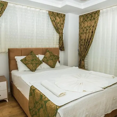 Laila Hotel